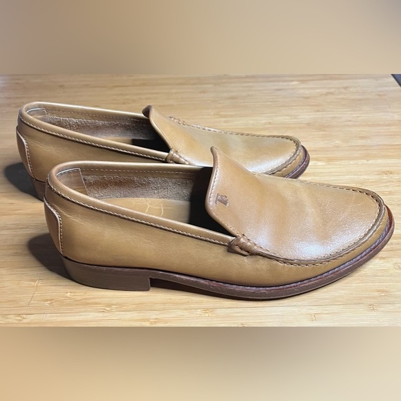 GUC Tod’s- Tan Leather Loafers. Size Men’s 6.5/Women's 8.5 - Picture 2 of 9
